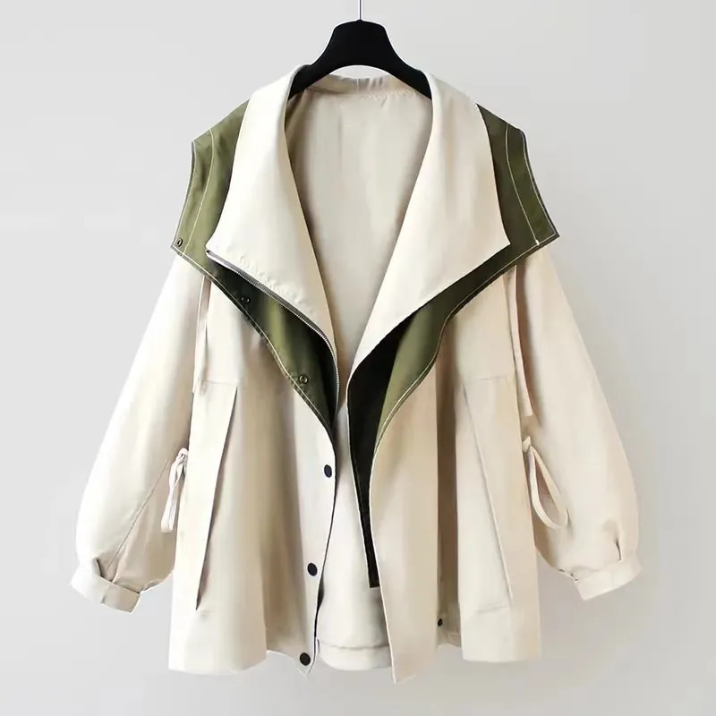 Amara Chic - Trenchcoat vert élégant pour femme en saison de transition